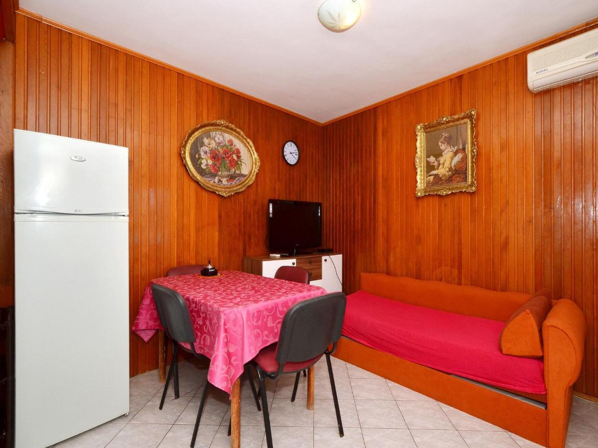 Apartments Josipa Trogir Habitación foto